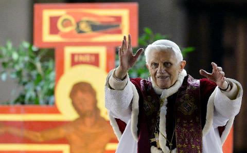 папа Бенедикт XVI 