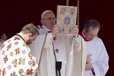 На інавгураційній Месі Папи Франциска Євангеліє читав диякон українець