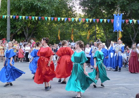 Свято парафії у Кам’янці: веселощі, частування та феєрверки