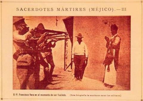 Розстріл священика, Мексика