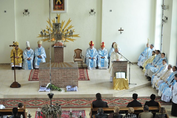 У Бердянську освятили католицький храм