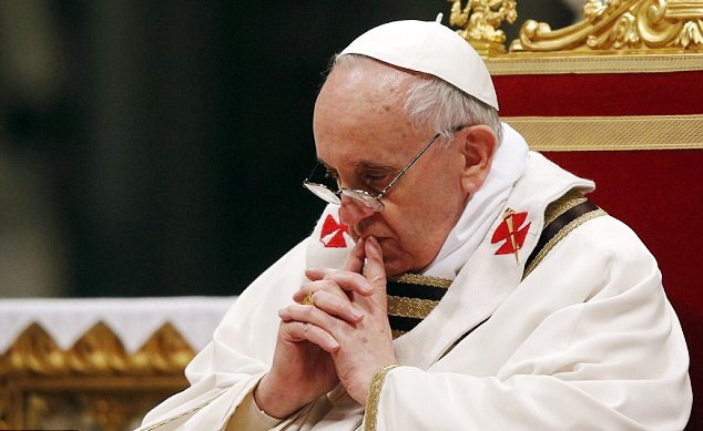 Папа молиться