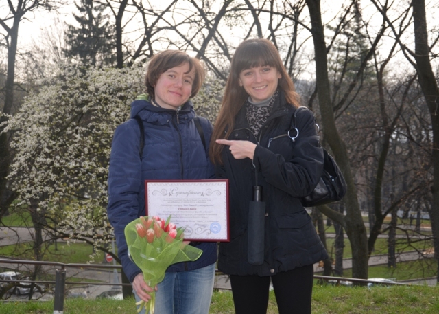 Переможниця конкурсу «Папа Іван Павло ІІ у моєму житті» поїде до Рима на канонізацію двох Пап