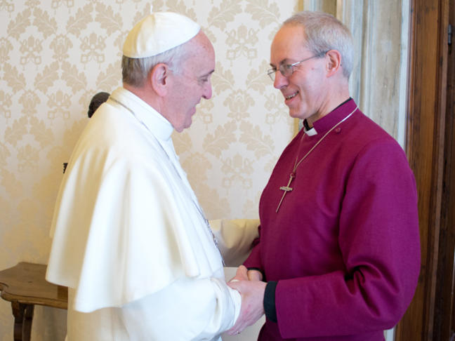 папа франциск і Джастін Уелбі