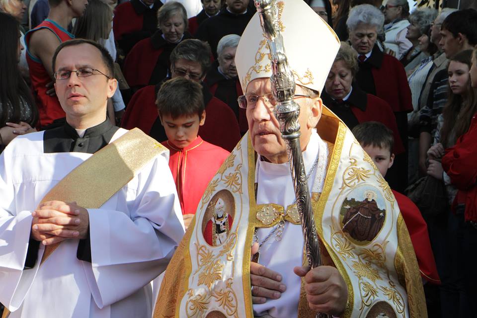 У Львові під час процесії вулицями міста молилися за мир