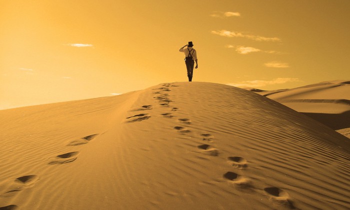 пустеля пісок сліди