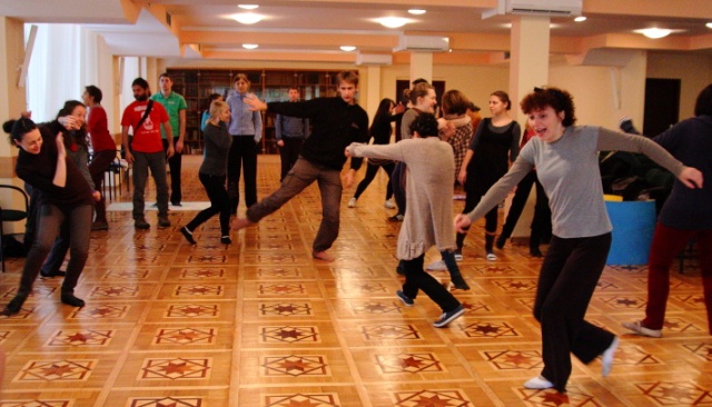 У Львові вчили молитися танцем (4)