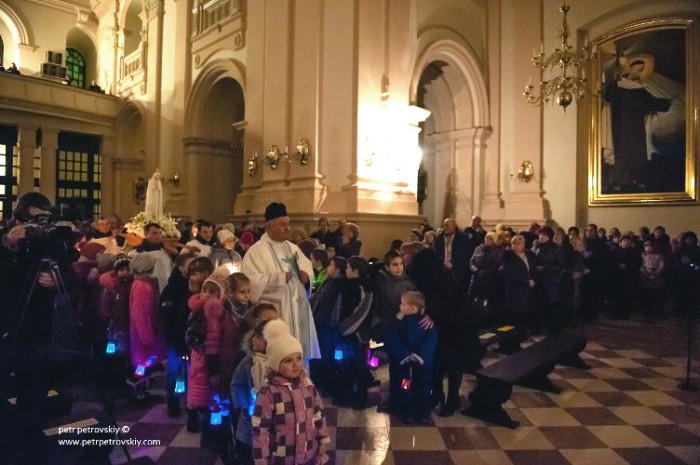 До Бердичева прибула фігура Матері Божої Фатімської