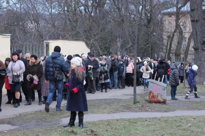 До нерукотворного образу Христа у Львові вишукувались багатометрові черги