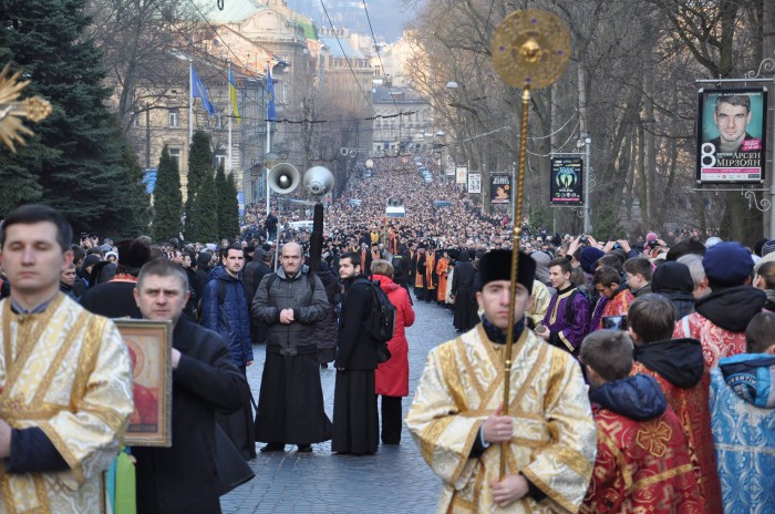 Хресна хода у Львові