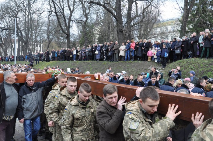 Хресна хода у Львові