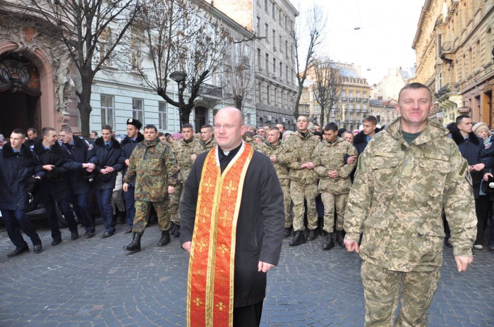 Хресна хода у Львові