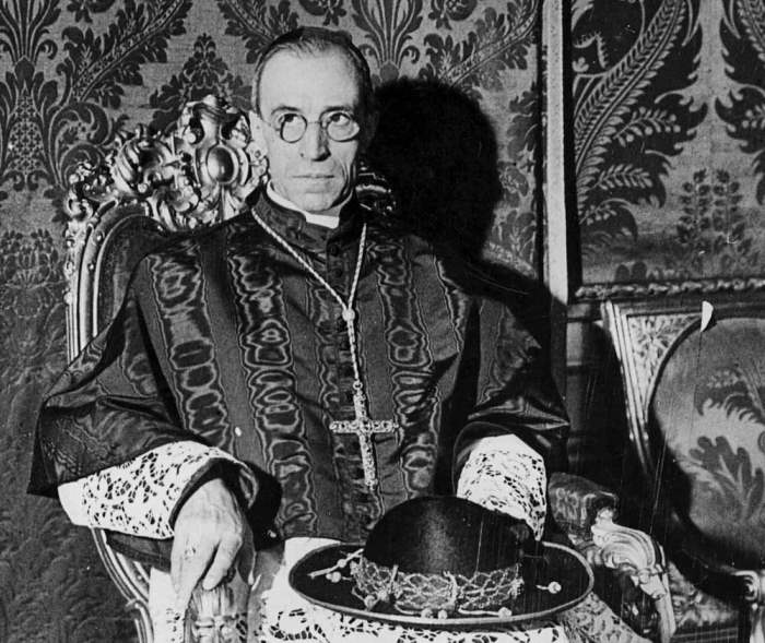 Pope-Pius-XII-1954