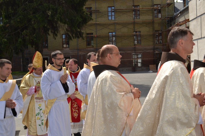 Нові священики-францисканці