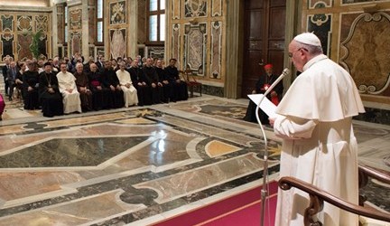 Папа і благодійні оргпанізації