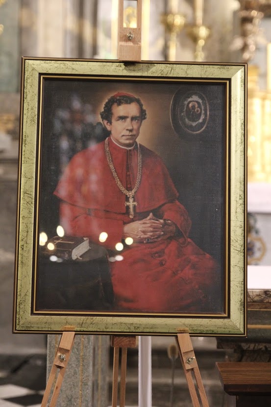 Львівська катедра отримала реліквії св. Зиґмунта Фелінського (3)