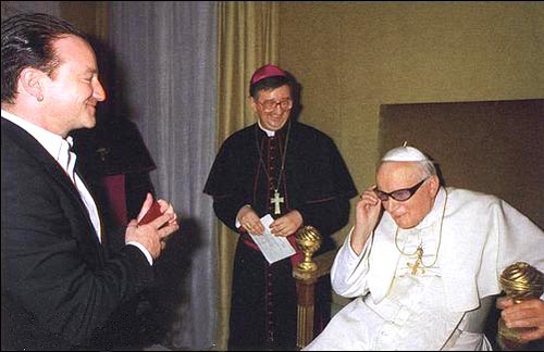Папа і Боно