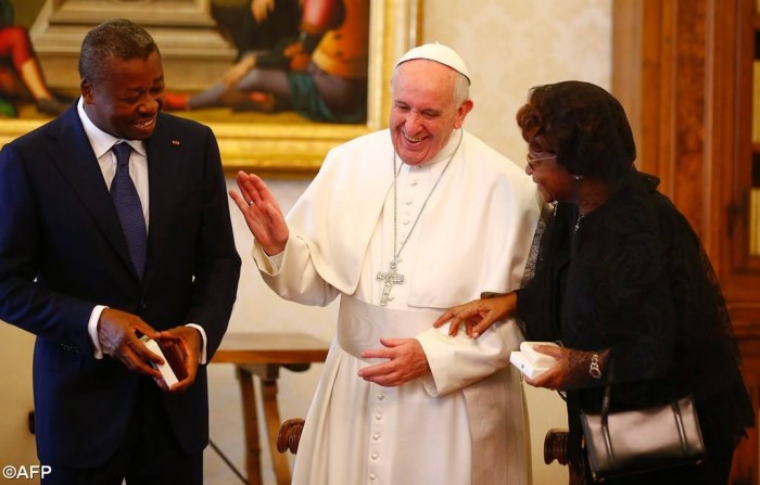 Папа і президент Того5