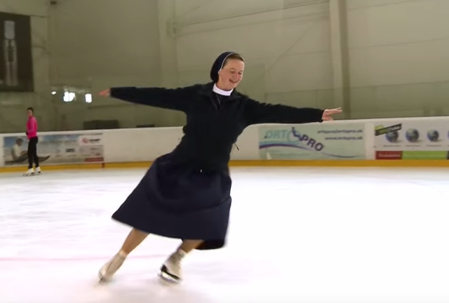 монахиня на ковзанах