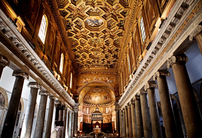 Santa-Maria-in-Trastevere-Interno-A