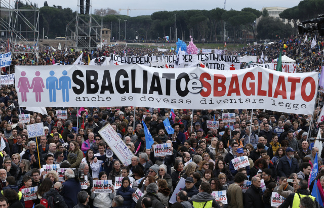 Рим: багатотисячна демонстрація на захист сім’ї