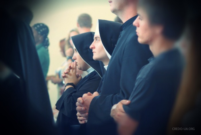 Монахині