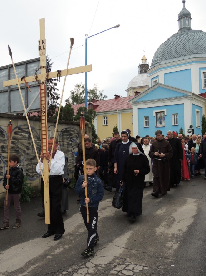 У Шаргороді пройшла Хресна Дорога «Бог милосердний, на сторінках Біблії»