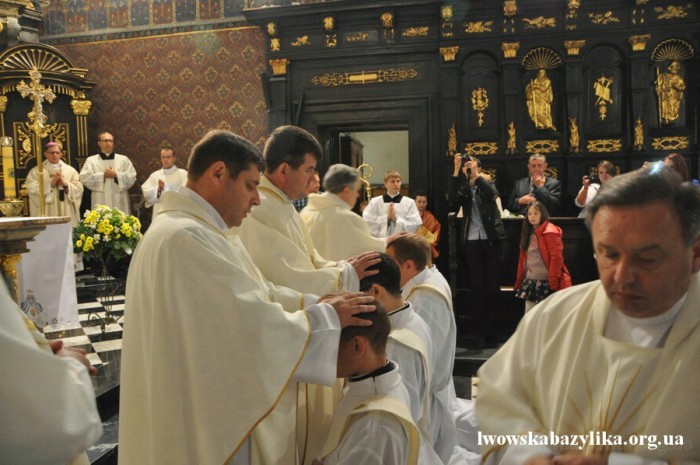 Четверо нових священиків у Львівській архидієцезії