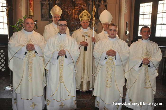 Четверо нових священиків у Львівській архидієцезії
