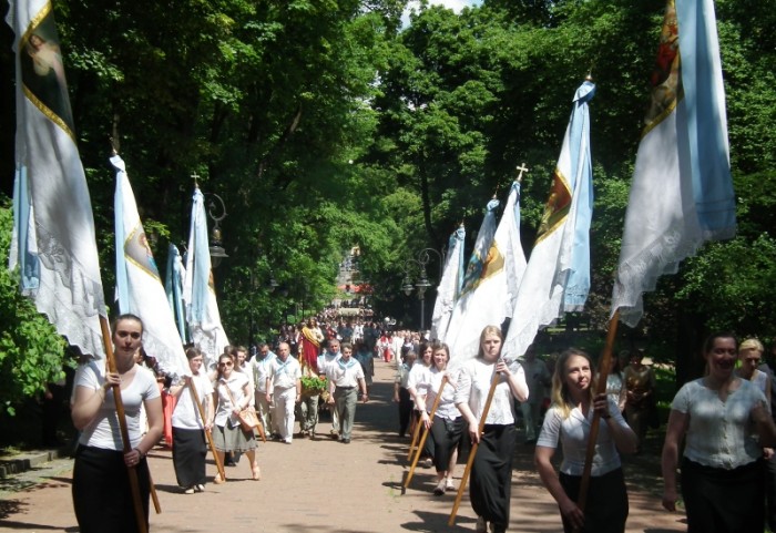 Процесії Божого Тіла в Україні