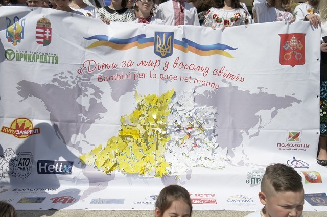 Папа привітав 100 укр. дітей сиріт,з АТО, які подякували Понтифіку за всеєвропейську гуманіт. ініціативу для України2