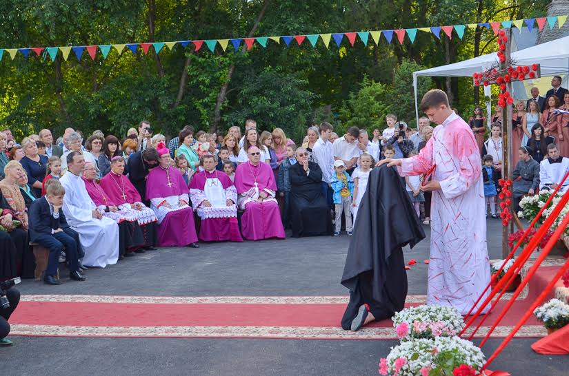 Відкриття санктуарію Ісусового Серця