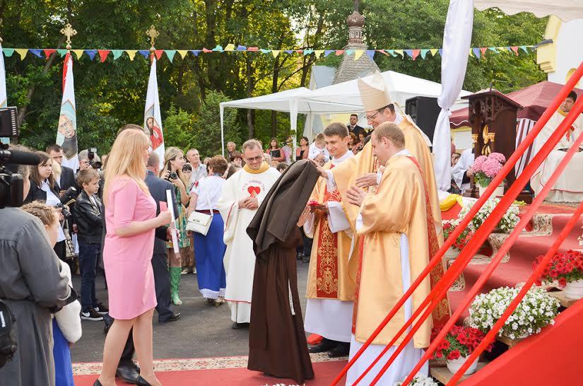 Відкриття санктуарію Ісусового Серця