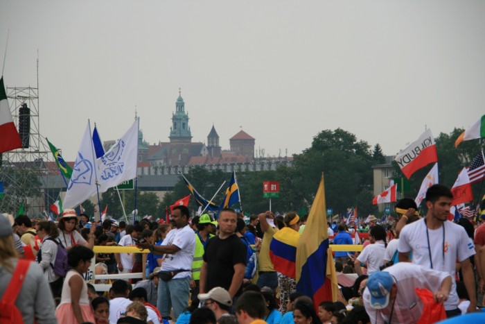 Як молодь зустрічала Папу