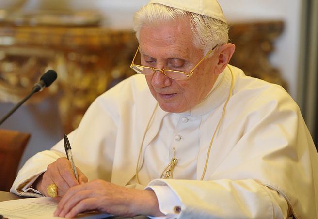 Pope_Benedict_XVI