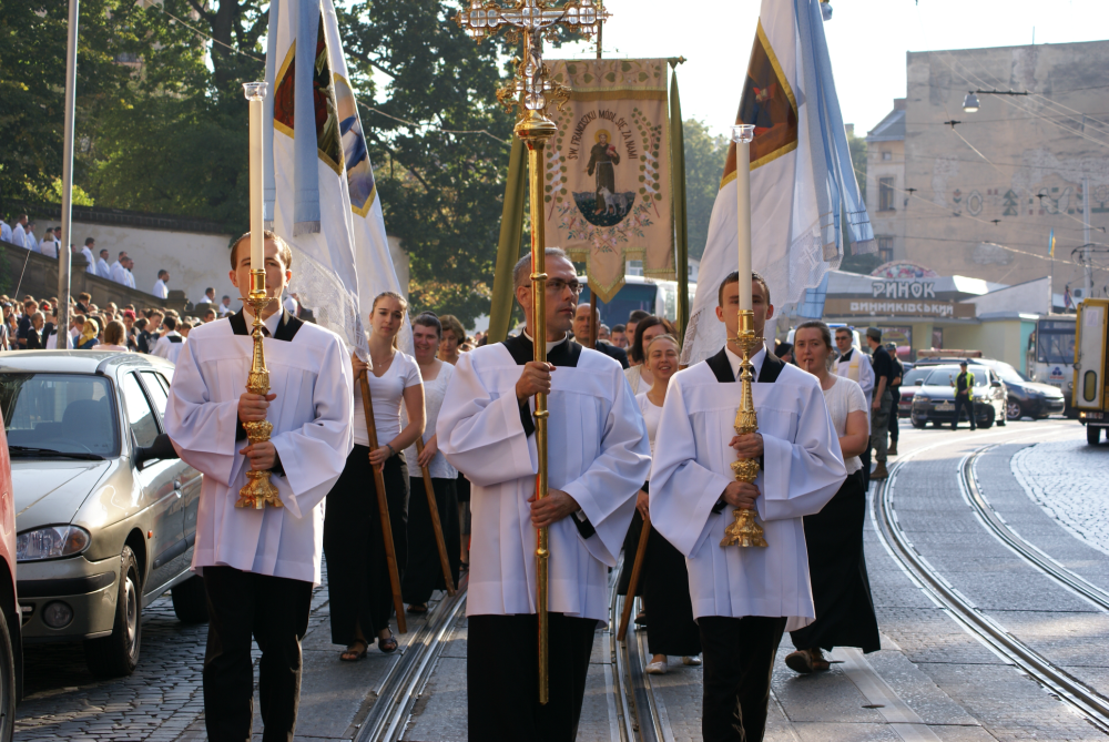 хрест і свічки