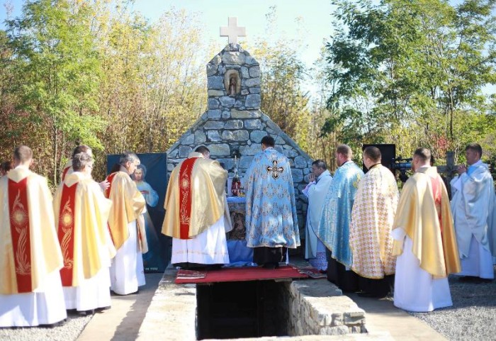 У Кам’янці-Подільському освятили каплицю-бліндаж