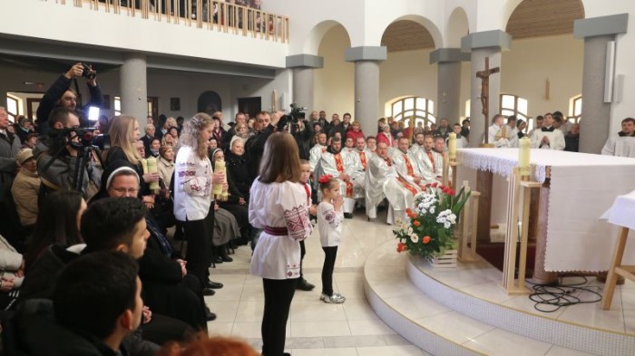 Не припиняти «католицьку експансію», — у Києві освятили храм
