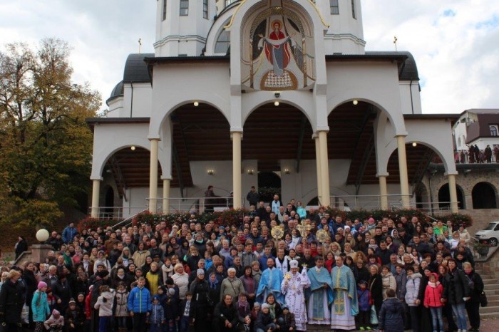 Чернеча родина Воплоченого Слова молилася у Зарваниці за Україну і нові покликання