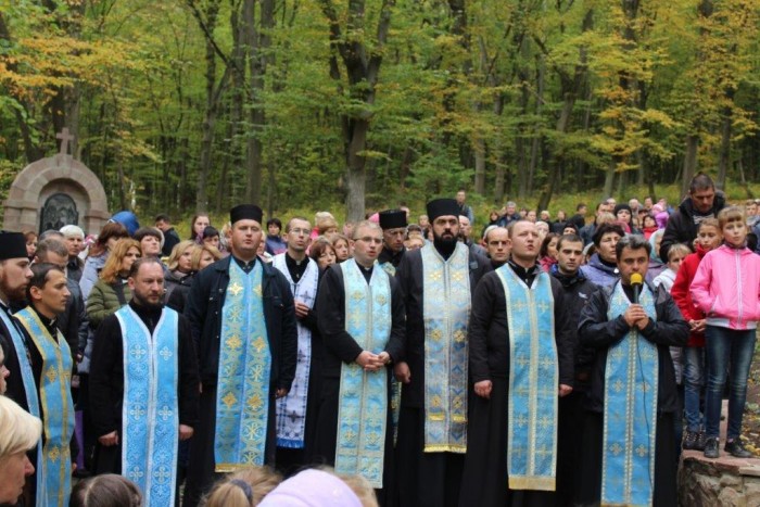 Чернеча родина Воплоченого Слова молилася у Зарваниці за Україну і нові покликання