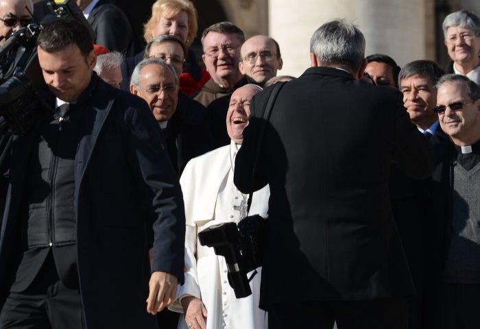 Папа Франциск сміх Сінібальді
